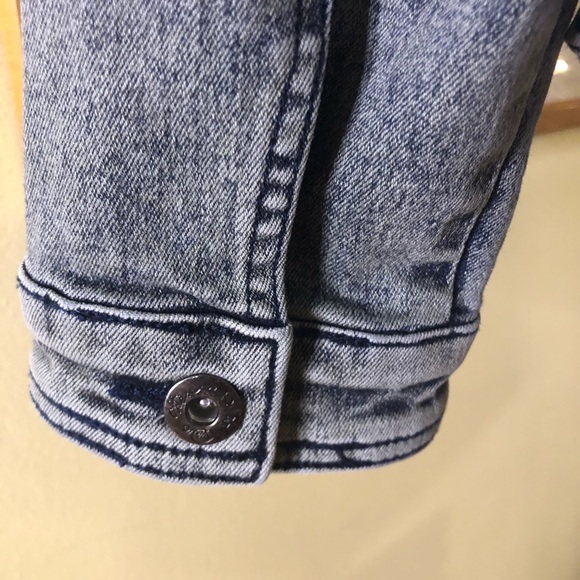 Denim washed Jean jacket. New - Picture 3 of 10